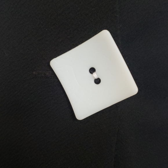 Blazer - Picture 2 of 5